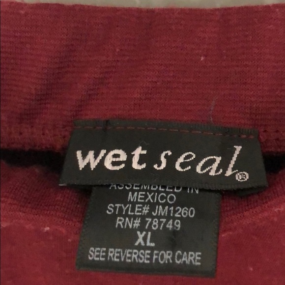 Wet seal skater skirt - Picture 3 of 3